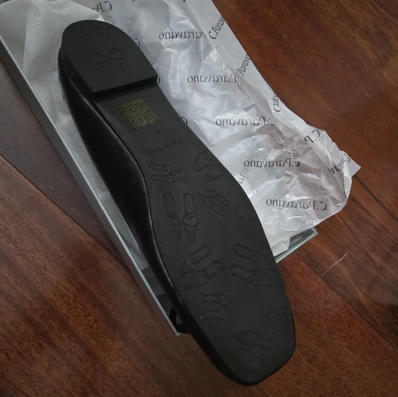 Women's Black Ballet Flat with Suede Toe and Bow - Picture 5 of 8